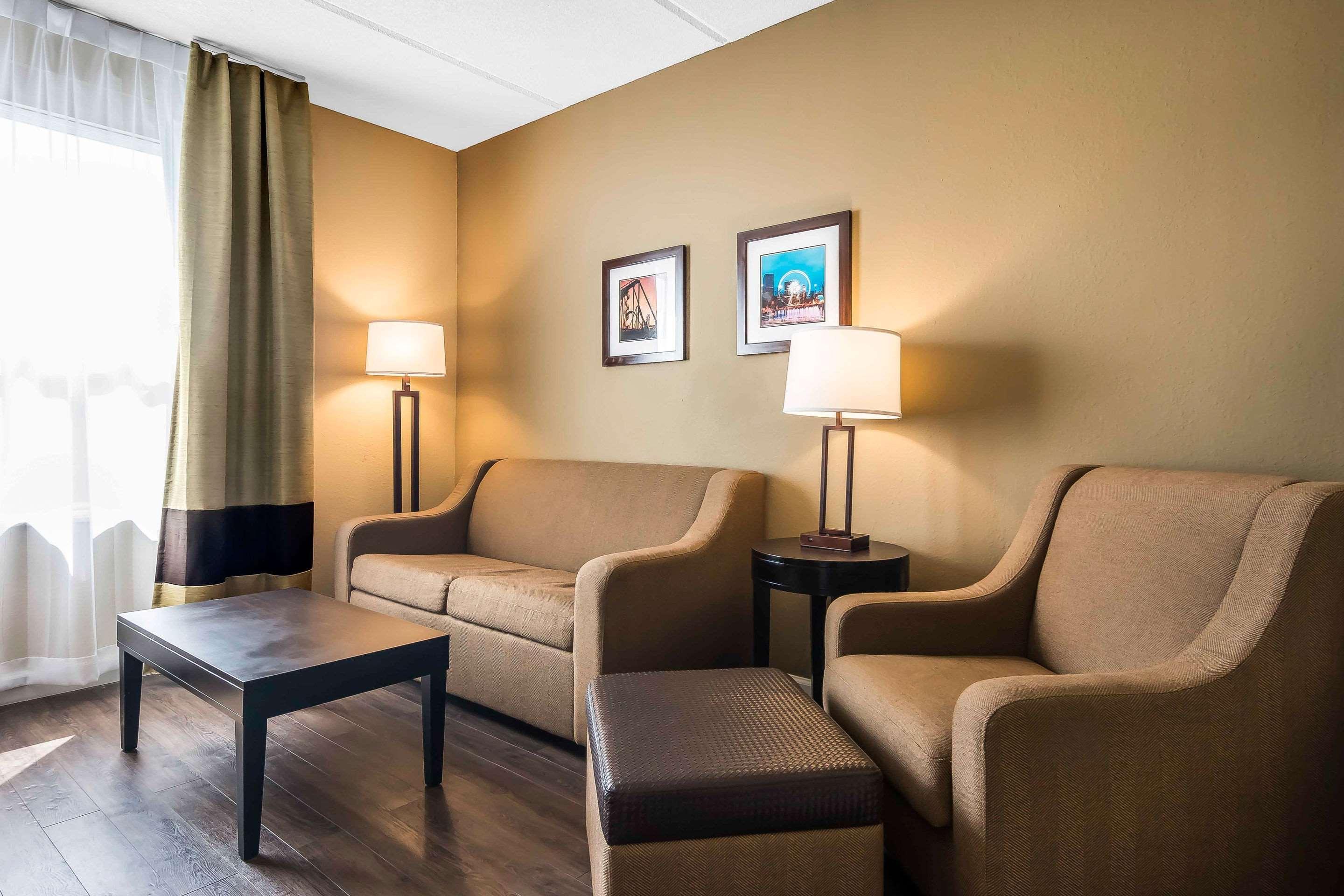 Comfort Inn & Suites Near Six Flags Lithia Springs Exteriér fotografie