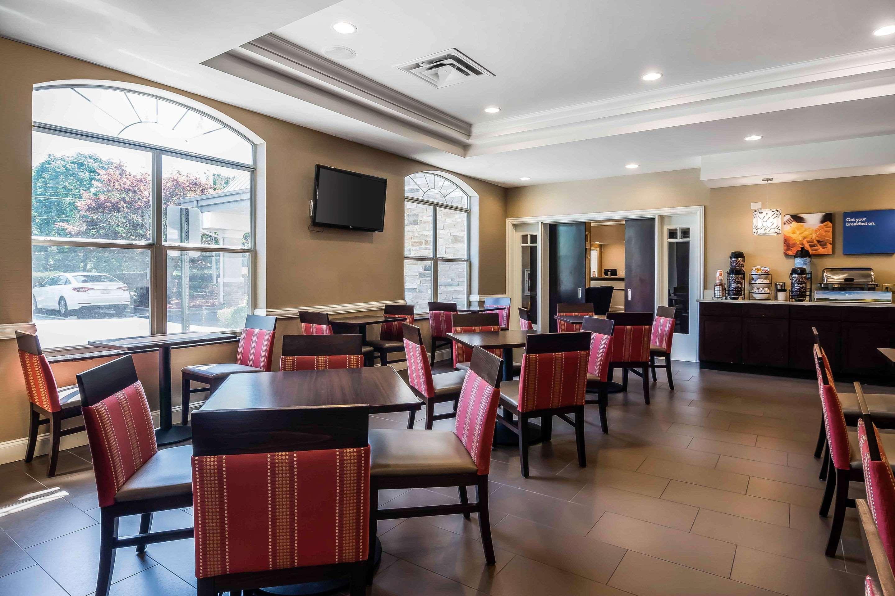 Comfort Inn & Suites Near Six Flags Lithia Springs Exteriér fotografie